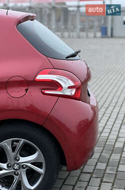 Хетчбек Peugeot 208 2013 в Львові