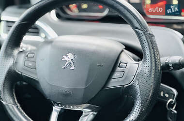 Хэтчбек Peugeot 208 2014 в Харькове