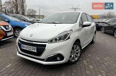 Хетчбек Peugeot 208 2016 в Миколаєві