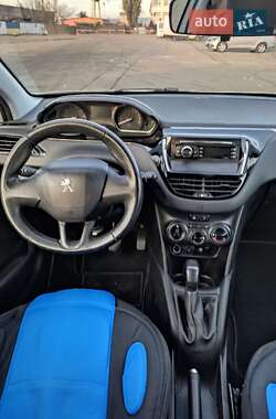 Хэтчбек Peugeot 208 2016 в 