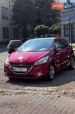 Хетчбек Peugeot 208 2013 в Львові