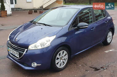 Хэтчбек Peugeot 208 2013 в Чернигове