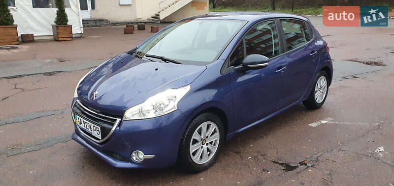 Peugeot 208 2013