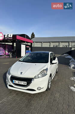 Хетчбек Peugeot 208 2013 в Львові