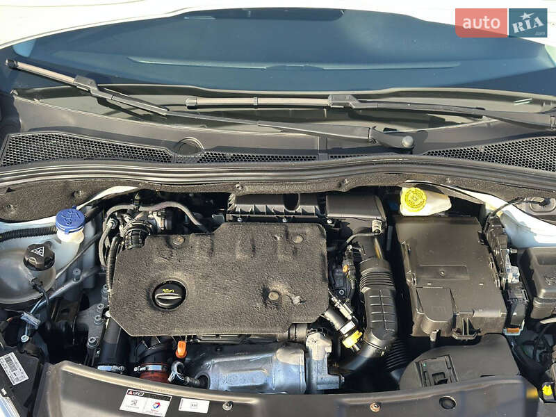 Хэтчбек Peugeot 208 2018 в Дрогобыче фото 36 Хэтчбек Peugeot 208 2018 в Дрогобыче