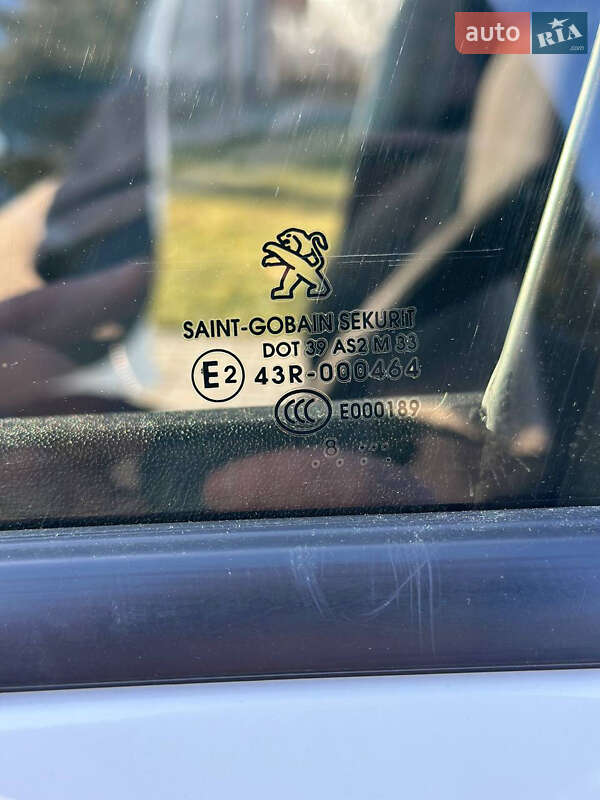 Хэтчбек Peugeot 208 2018 в Дрогобыче фото 45 Хэтчбек Peugeot 208 2018 в Дрогобыче