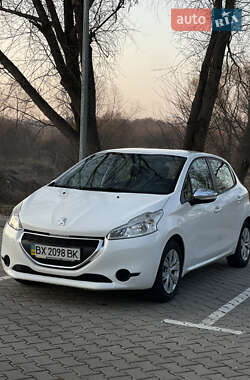 Хэтчбек Peugeot 208 2013 в Хмельницком