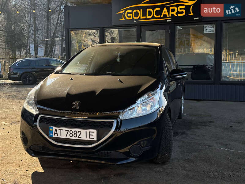 Хетчбек Peugeot 208 2013 в Львові