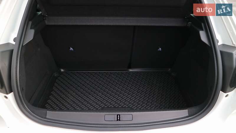 Хетчбек Peugeot 208 2021 в Києві