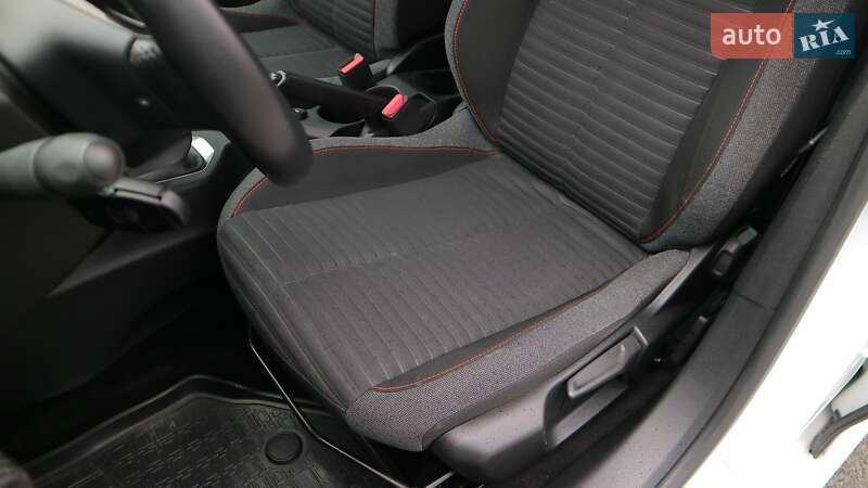 Хетчбек Peugeot 208 2021 в Києві