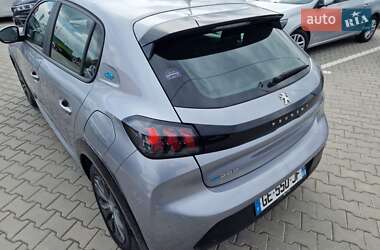 Хэтчбек Peugeot 208 2022 в 