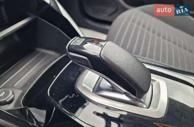Хэтчбек Peugeot 208 2022 в 