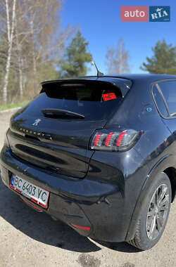 Хэтчбек Peugeot 208 2022 в 