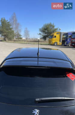 Хэтчбек Peugeot 208 2022 в 