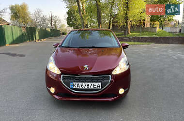 Хэтчбек Peugeot 208 2013 в 