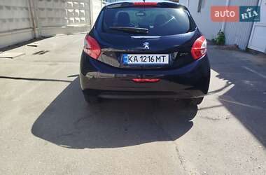 Хэтчбек Peugeot 208 2014 в 