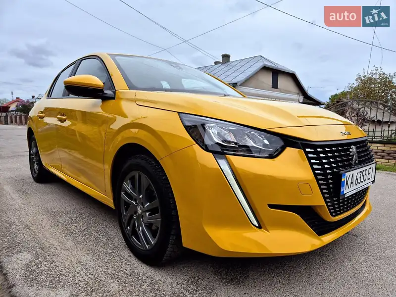 Peugeot 208 2021