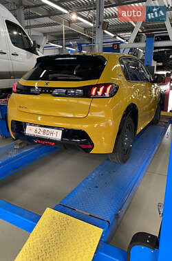 Хэтчбек Peugeot 208 2023 в 