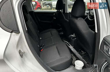 Хетчбек Peugeot 208 2019 в 