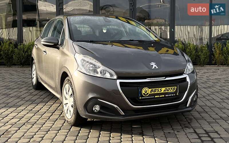Хэтчбек Peugeot 208 2018 в 