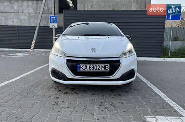 Хэтчбек Peugeot 208 2016 в Киеве