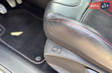 Хетчбек Peugeot 208 2013 в 