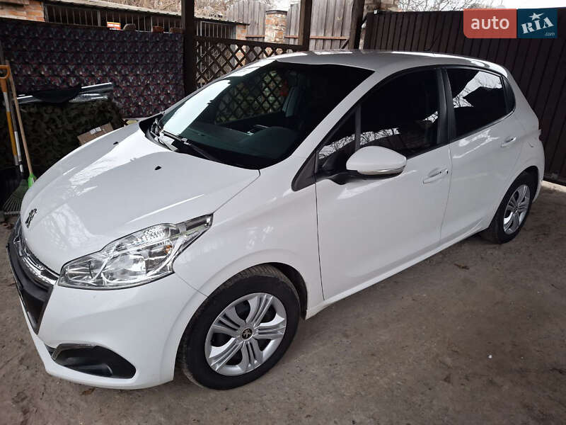 Peugeot 208 2017