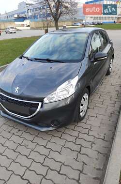 Хэтчбек Peugeot 208 2014 в 