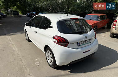 Хэтчбек Peugeot 208 2016 в 