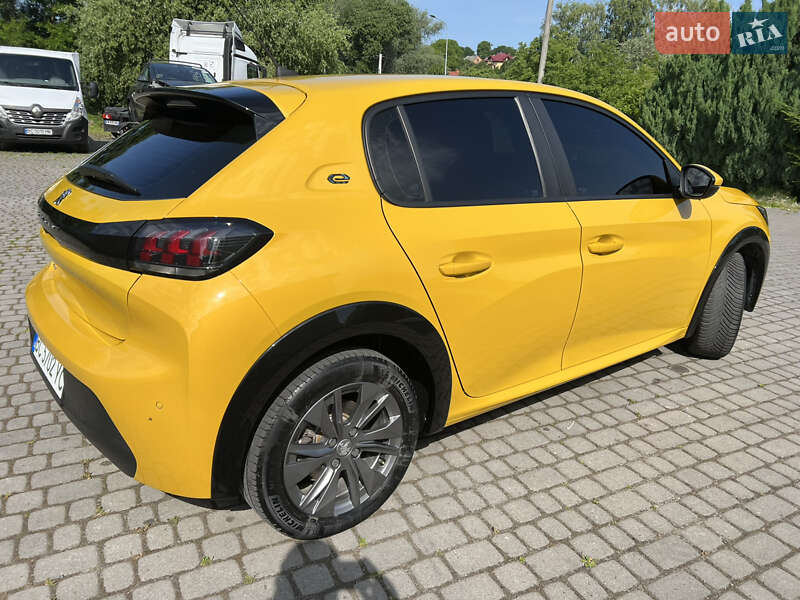 Хэтчбек Peugeot 208 2020 в Львове