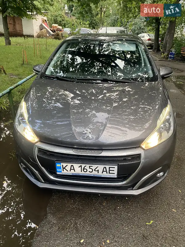 Peugeot 208 2019