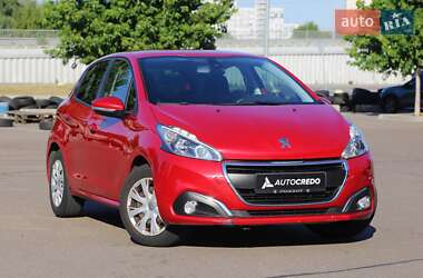 Хэтчбек Peugeot 208 2017 в Киеве