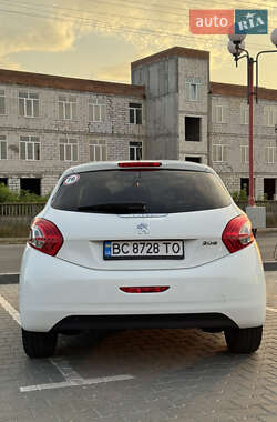 Хэтчбек Peugeot 208 2013 в Виннице