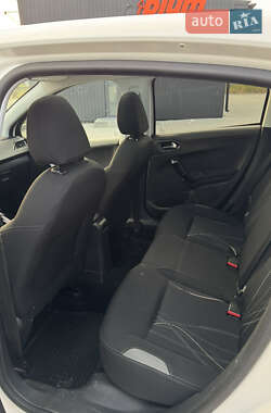 Хэтчбек Peugeot 208 2013 в Виннице