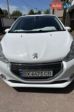 Хэтчбек Peugeot 208 2013 в 
