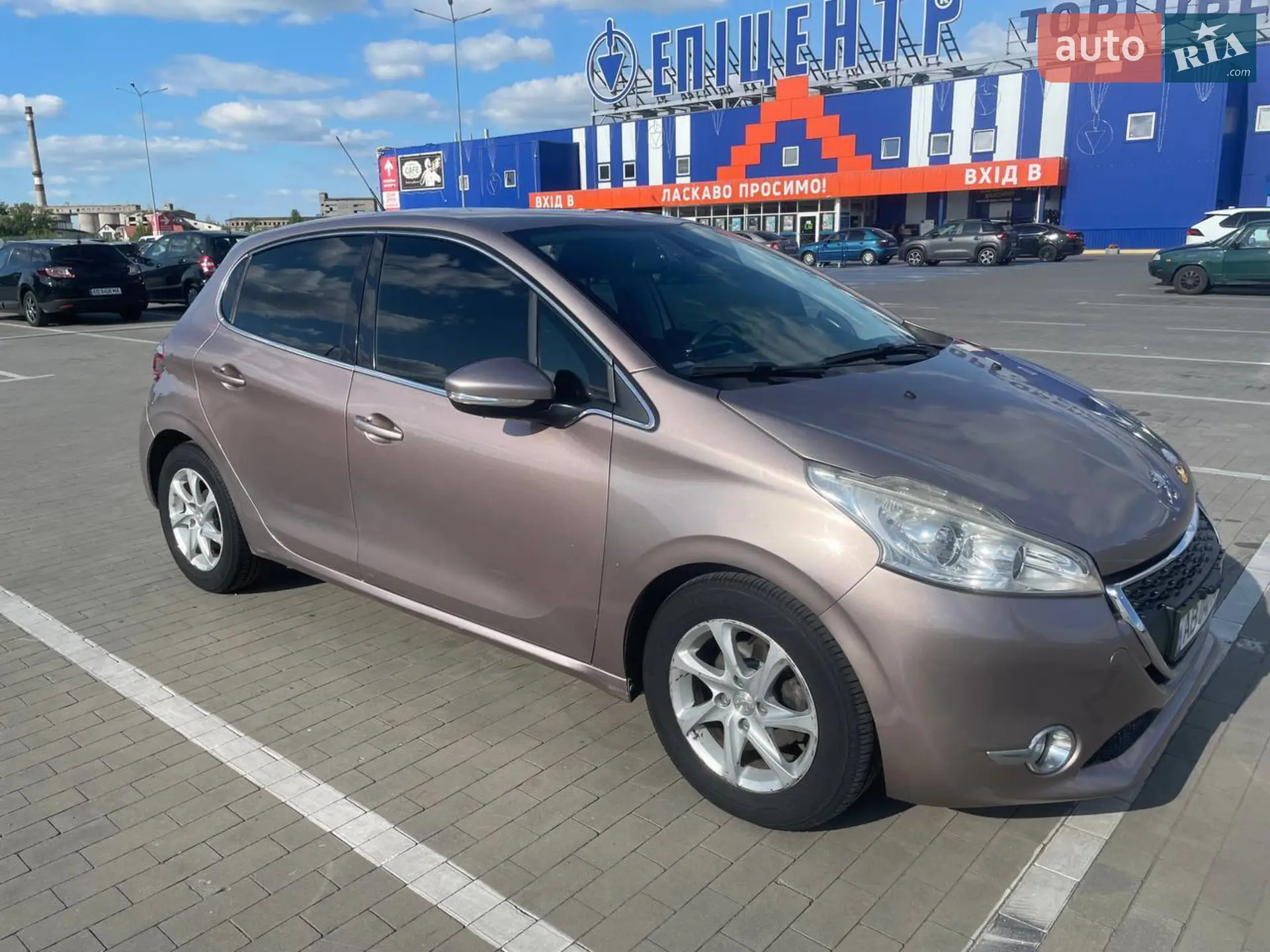 2013 Peugeot 208 - фото 1