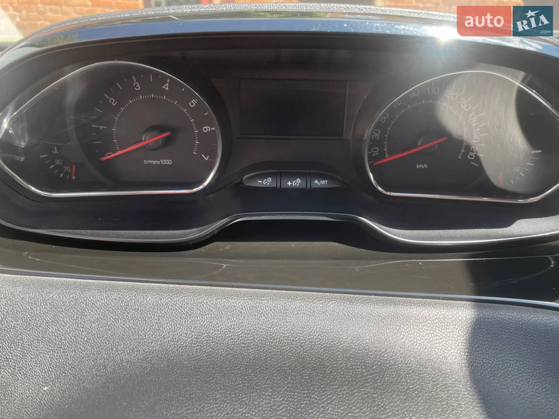 2013 Peugeot 208 - мініатюра 4