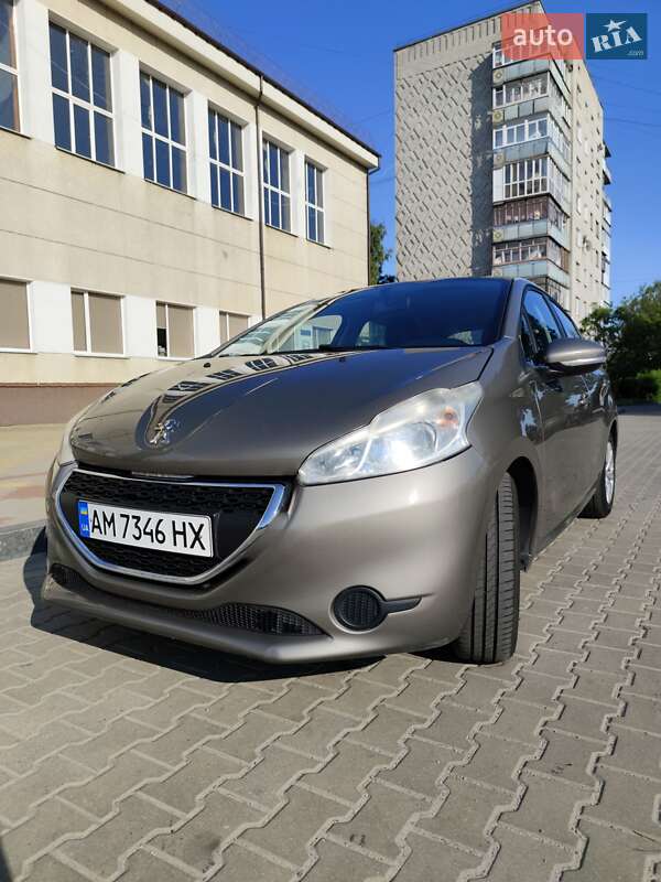 Peugeot 208 2013
