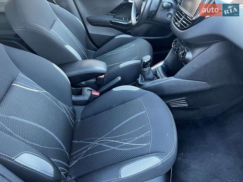 Хетчбек Peugeot 208 2013 в Полтаві