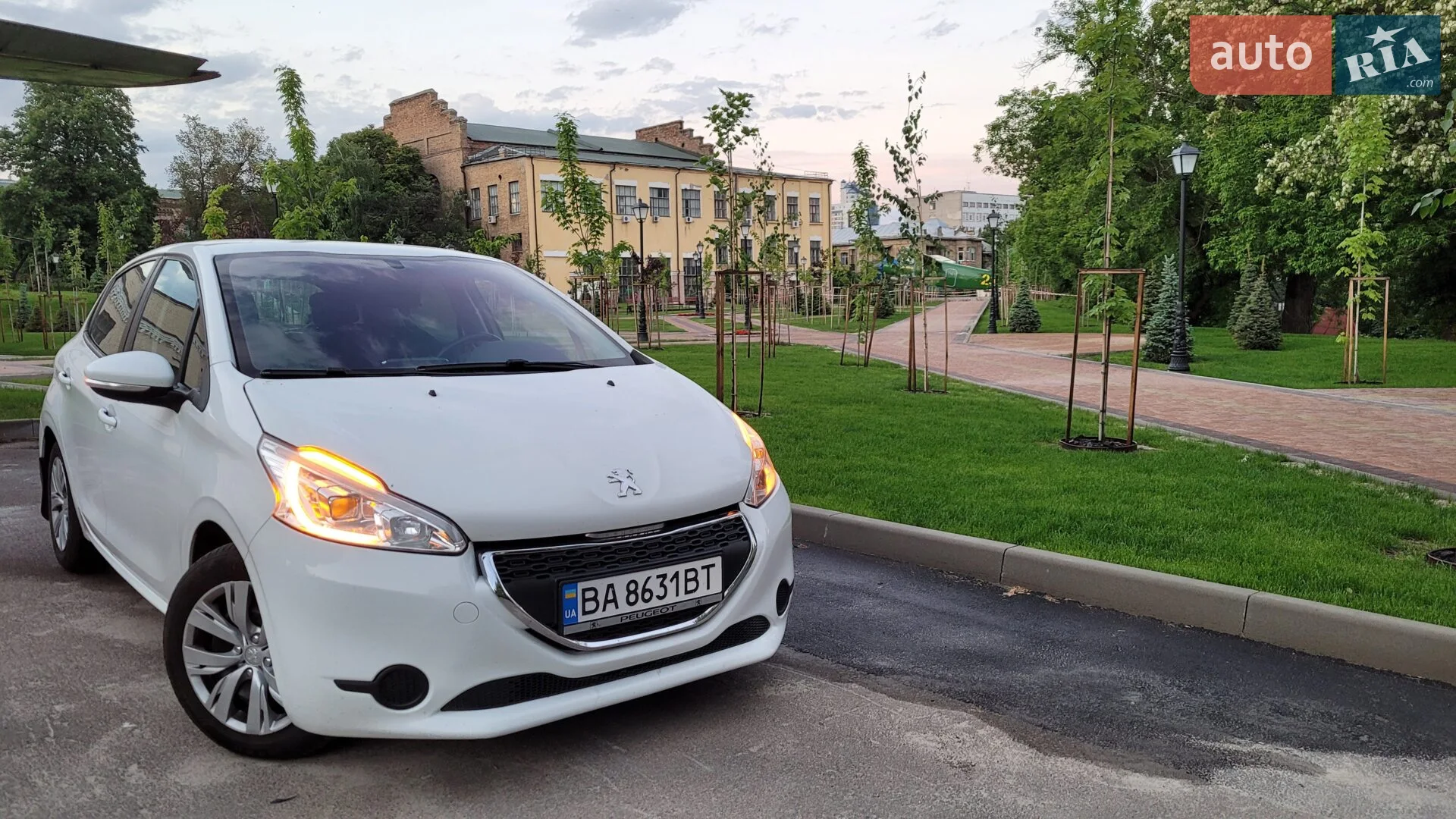 2013 Peugeot 208 - мініатюра 4
