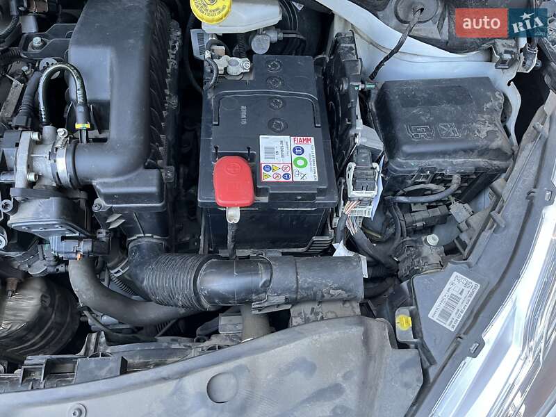 Хэтчбек Peugeot 208 2018 в Киеве