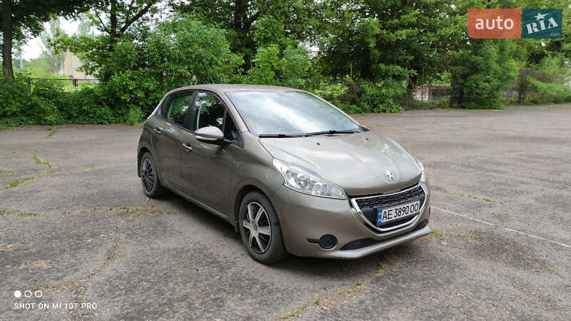 Хэтчбек Peugeot 208 2013 в Павлограде фото 7 Хэтчбек Peugeot 208 2013 в Павлограде