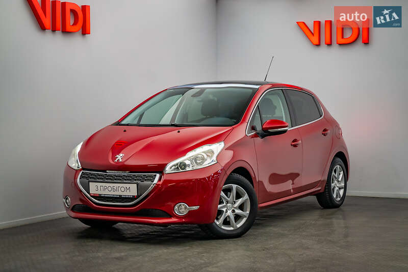 Peugeot 208 2013