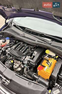 Хэтчбек Peugeot 208 2013 в 