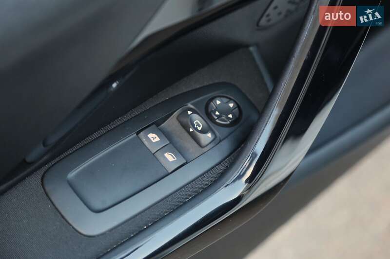 Хетчбек Peugeot 208 2019 в Києві
