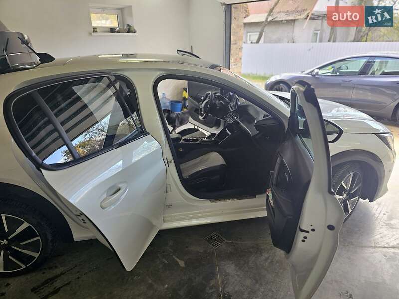 Хэтчбек Peugeot 208 2021 в Коломые фото 17 Хэтчбек Peugeot 208 2021 в Коломые
