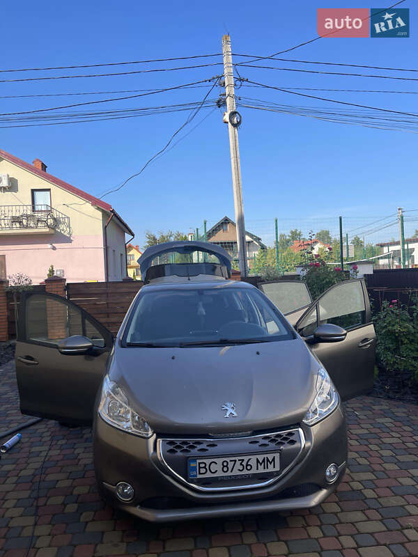 Хэтчбек Peugeot 208 2012 в Львове фото 6 Хэтчбек Peugeot 208 2012 в Львове