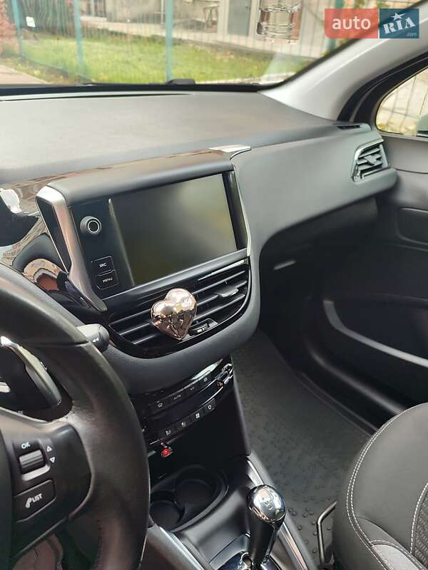 Хэтчбек Peugeot 208 2016 в Одессе фото 4 Хэтчбек Peugeot 208 2016 в Одессе