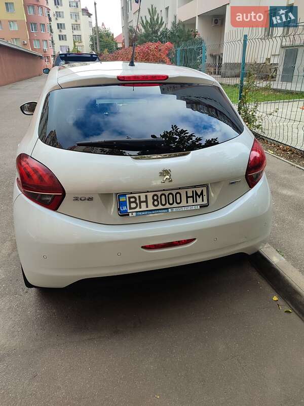 Хэтчбек Peugeot 208 2016 в Одессе фото 10 Хэтчбек Peugeot 208 2016 в Одессе