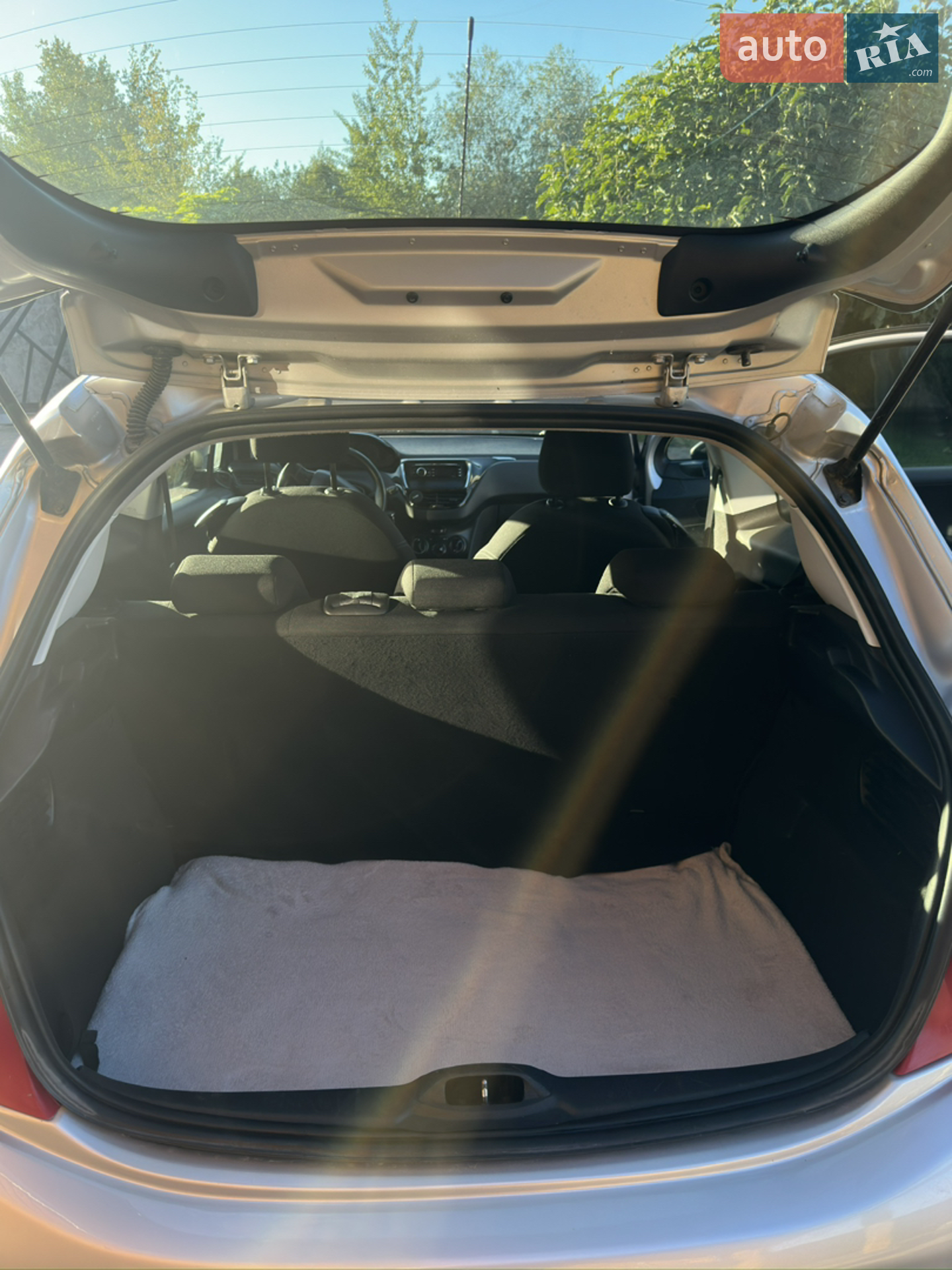 2013 Peugeot 208 - мініатюра 14